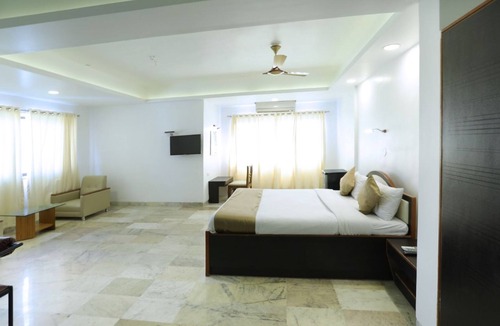 Khandala Hotel | Sunrise Hill Resort