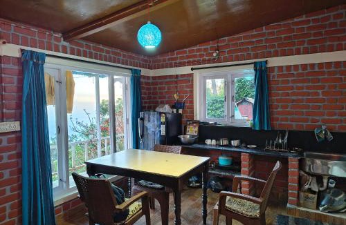 Vattakanal House | Sunshine Inn