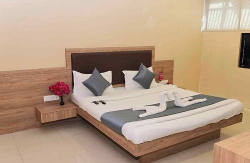 Baramati Cabin | sunshine lodge