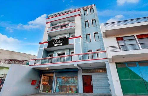 Alipur House | Super Collection O Alipur Narela