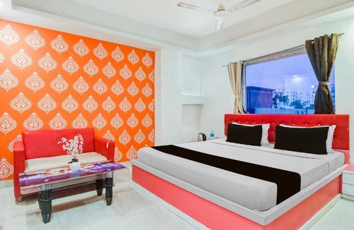 Kolkata Hotel | Super Collection O City Center 2 Formerly Paradise Inn
