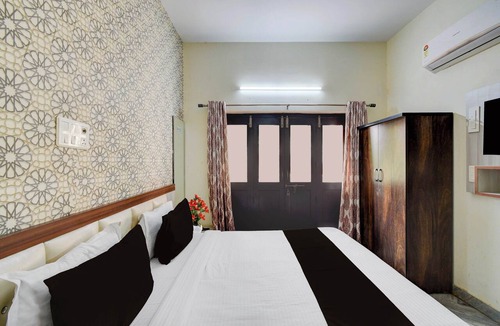 Hyderabad Hotel | Super Collection O Hyderabad Hitech City