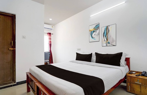 Peelamedu Hotel | Super Collection O KCT IT Park Formerly
