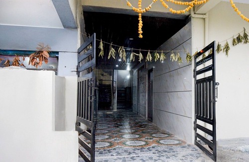 Hyderabad House | Super Deluxe RoomHOTEL RANS