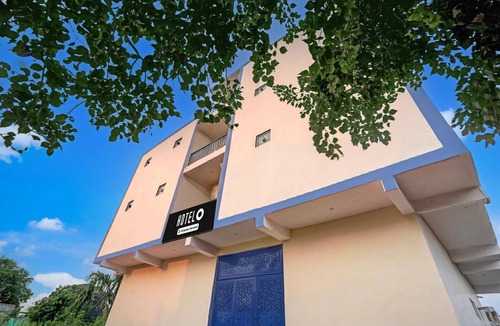 Gurugram House | Super Hotel O SGT University Road
