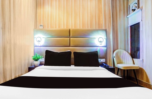 Allahabad Hotel | Super OYO Hotel O Vivekanand Marg