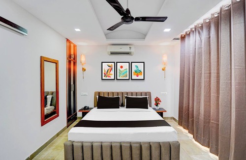 Zirakpur Hotel | Super Townhouse by Cosmo Mall Zirakpur
