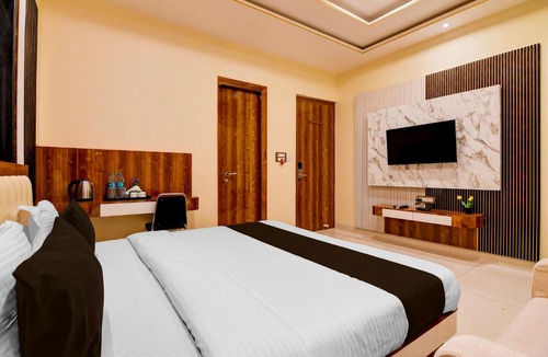 Sector II Hotel | Super Townhouse Hotel All In One