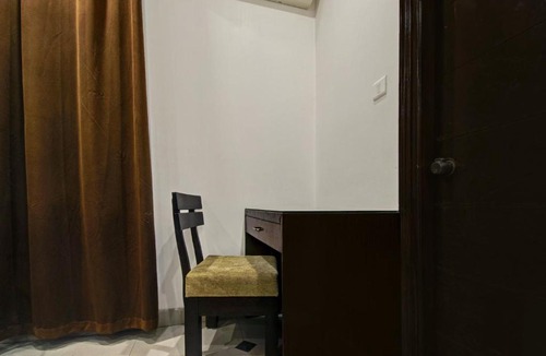 Adarsh Nagar Hotel | Super Townhouse OAK HOTEL Heritage Heights