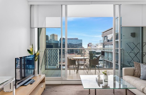 Adelaide Central Business District Apartment | Swainson on Hindmarsh