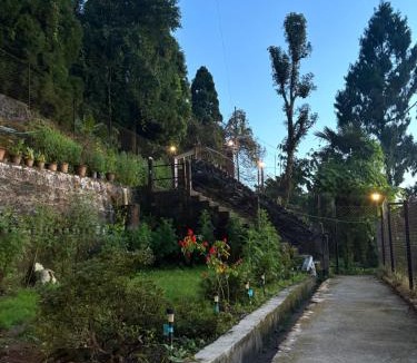 Karsiyang House | Swarnimhomestay by The92dowhill