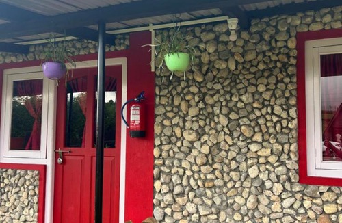 Shillong House | Sylwan-O Sunrise Homestay And Restaurant