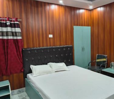 Patna Hotel | T & G Guest House