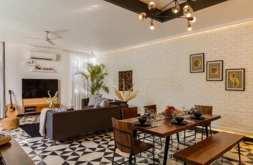 Khattalwada Villa | TBK VILLA10,5 mins vagator beach,Pvt pool &jacuzzi