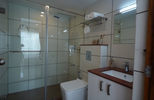 Manipal Hotel | Tea Tree Suites Manipal