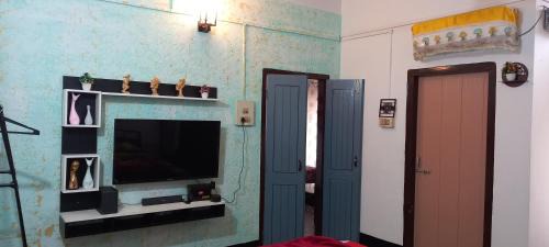Sualkuchi Apartment | The Acoustics I