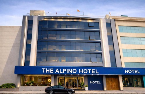 Mahipalpur Apartment | The ALPINO Hotel Delhi Airport