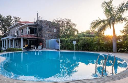 Taoru Villa | The Banyan Abode by StayVista - 6BHK Pet-Friendly Villa with Pool Table