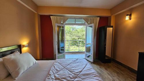 Geyzing Cabin | The Bhagirathi Grandeur