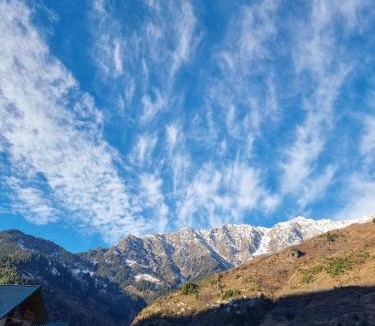 Burwa Hostel | The Bunker Burwa Manali