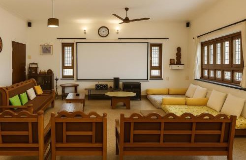 Deolali Villa | The Castle A Luxurious Family Abode