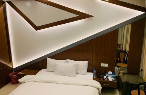 Uttara Hotel | The Castle Inn Hotel & Restaurant Uttara Dhaka