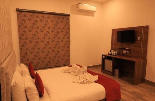 Bail Parao Hotel | The Corbett Manral Resort