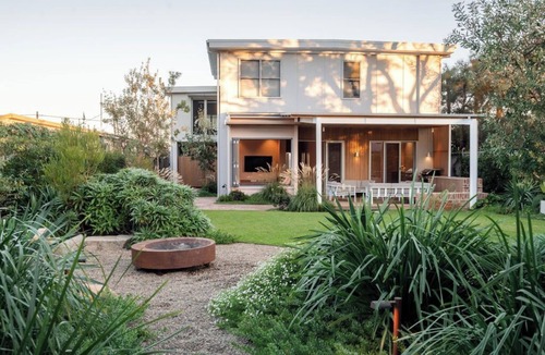 Callala Beach House | 'The Dawn'- Beachside luxury 50m from beach