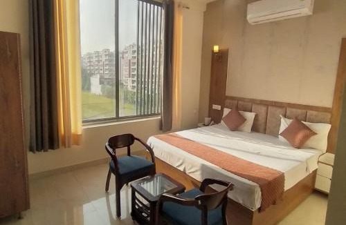 Zirakpur Hotel | THE ELiSTA HOTEL - Your Premium Stays By SKY Hotels And Homestays