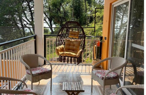 Dharamshala Ski Chalet | The General's Bungalow McLeodganj