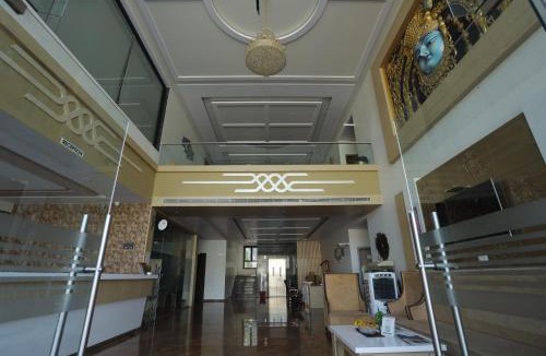 Veraval Hotel | THE GRAND ASTORIA SOMANTH by Shivalaya Darshanam