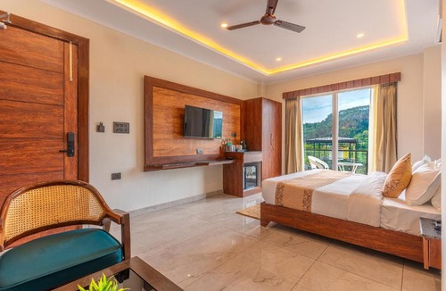 Bhimtal Hotel | The Grand Naukuchiatal