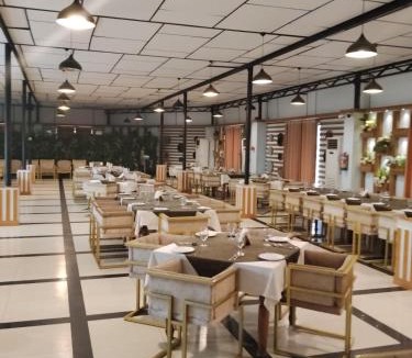 Chittagong Hotel | The Green Shadow Business Hotel