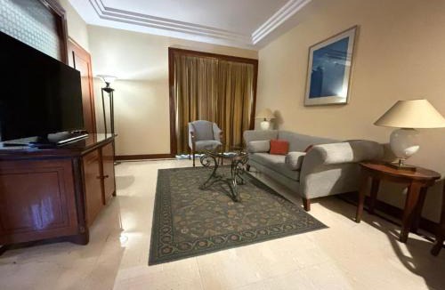 Barakhamba Hotel | The Hans, New Delhi