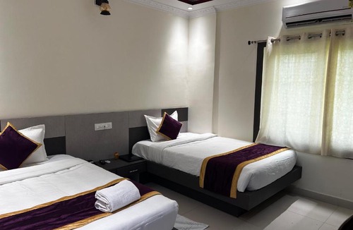 Dumka Hotel | The Heritage