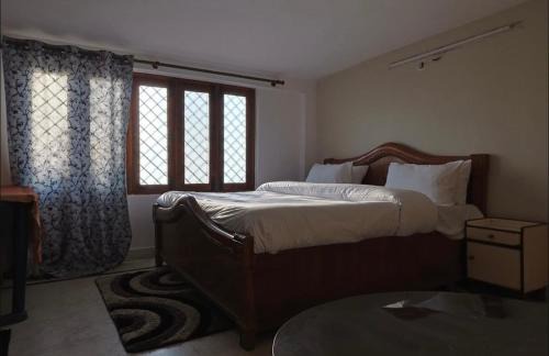 The Mall Road Apartment | The Hidden Hills Stay,2BHK Near Mall Road