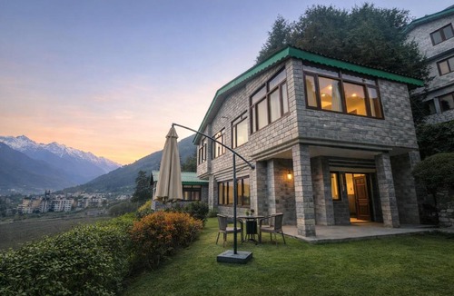 Simsa Village Hotel | The Himalayan Nomad Manali - 2 bedrooms mountain view independent villas with personal lawn