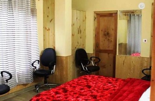 Naggar Bed & Breakfast | The Himalayan Stay Bnb