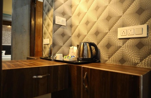 Nishat-Shalimar Hotel | THE JAMAWAR