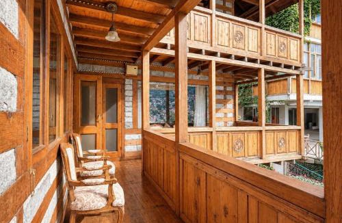 Mohal Hotel | The Kaathkuni House - Shobla Cottages
