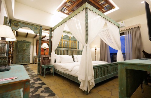 Old Delhi Hotel | The Kinara Village