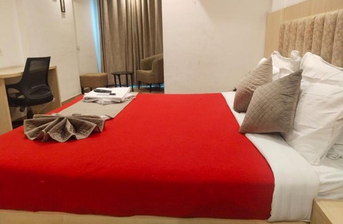 Shyam Nagar Apartment | The Kohinoor Collection - Luxury Studio