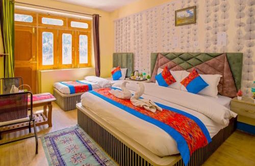 Sangla Hotel | The Lake View Resort