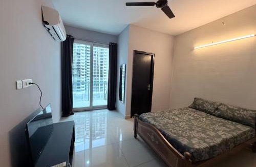Hyderabad Apartment | The Lake view Timber House