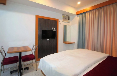 Badlapur Hotel | The Lions Hotel