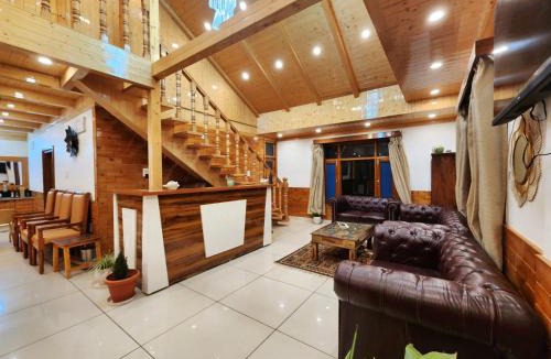 Kumharsain Hotel | The Morel House - A Forest Retreat