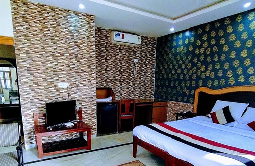 Bharatpur Hotel | The New Swaraj Resort