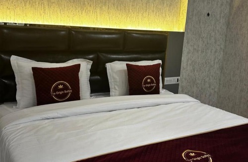Gomti Nagar Hotel | The Origin Suites DLF MY PAD