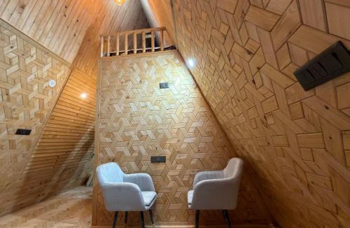 Theog House | The pahari prism A-frame StarGazing cabin