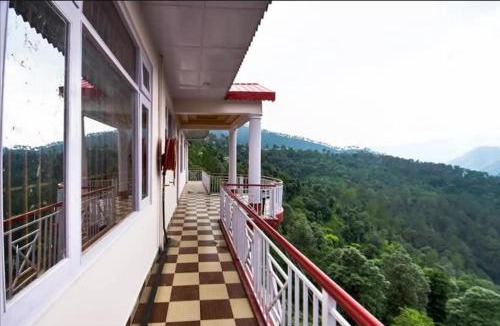 Kandaghat Hotel | THE PINE STAy